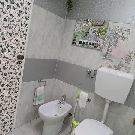 Casa Na Quarto em Acomodações Particulares *