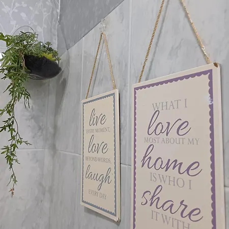 Casa Na Quarto em Acomodações Particulares